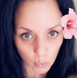 Meet your Posher, Rochelle